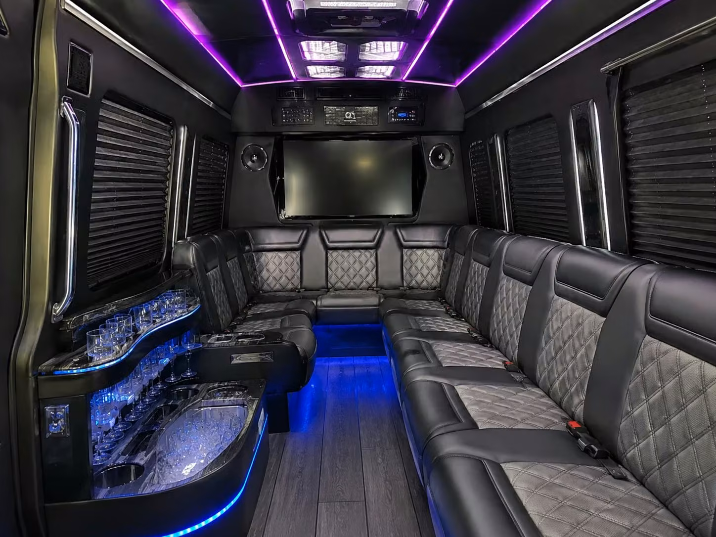 concert and sporting event buses to the prudential center