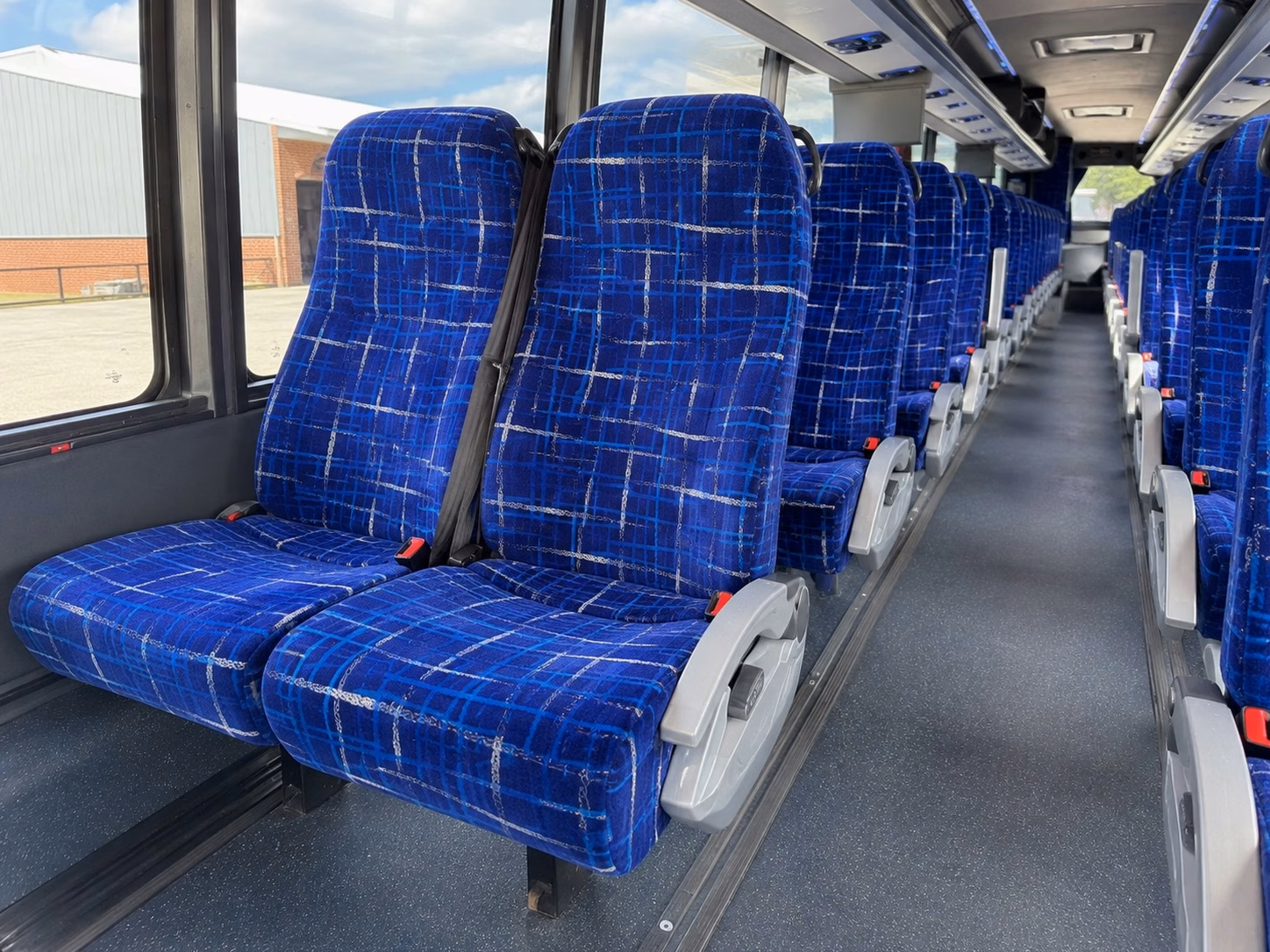 guest shuttle buses between newark hotels and your wedding venue