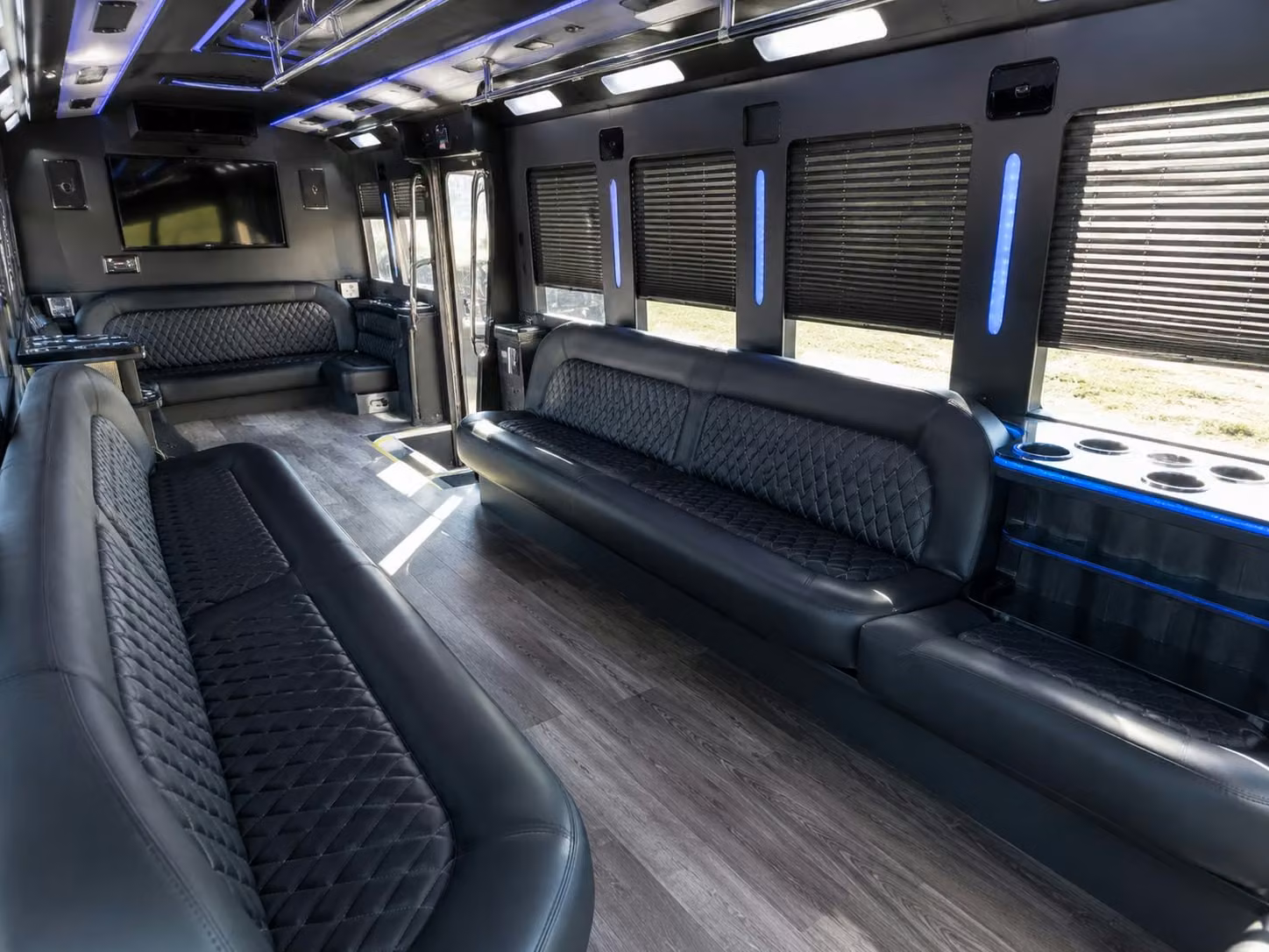 newark prom transportation